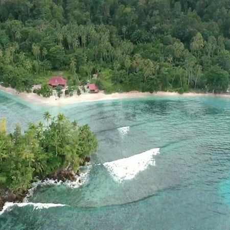 Nusa Nalan Beach Resort Rumah Olat Buitenkant foto