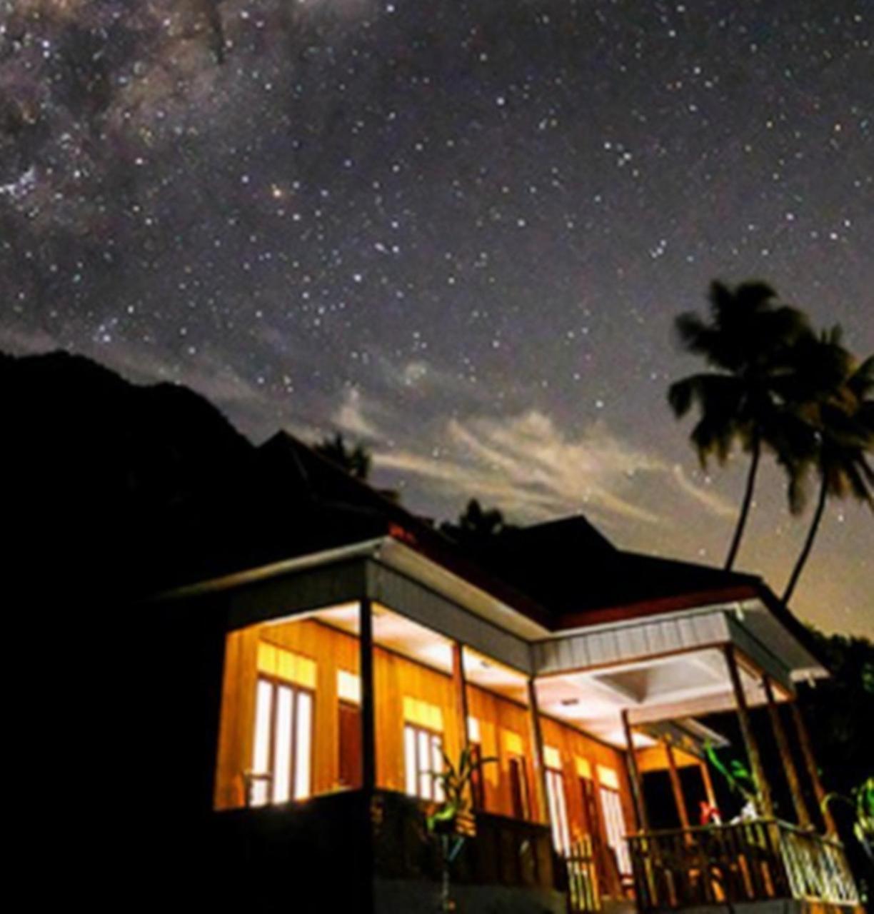 Nusa Nalan Beach Resort Rumah Olat Buitenkant foto