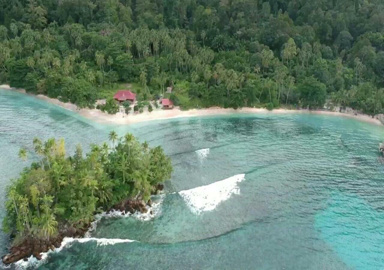 Nusa Nalan Beach Resort Rumah Olat Buitenkant foto